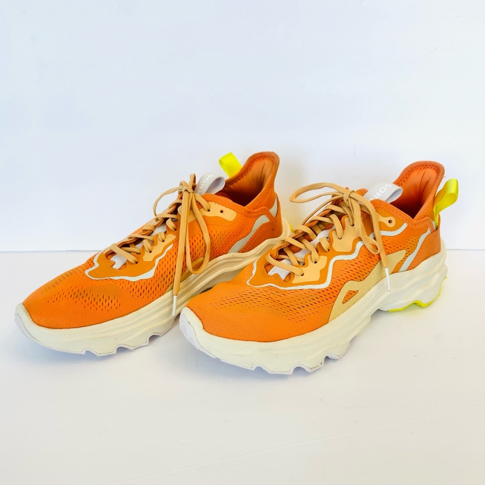 Sorel Kinetic women’s Breakthrough Lace shoes in orange and yellow, size 10 - Picture 2 of 8